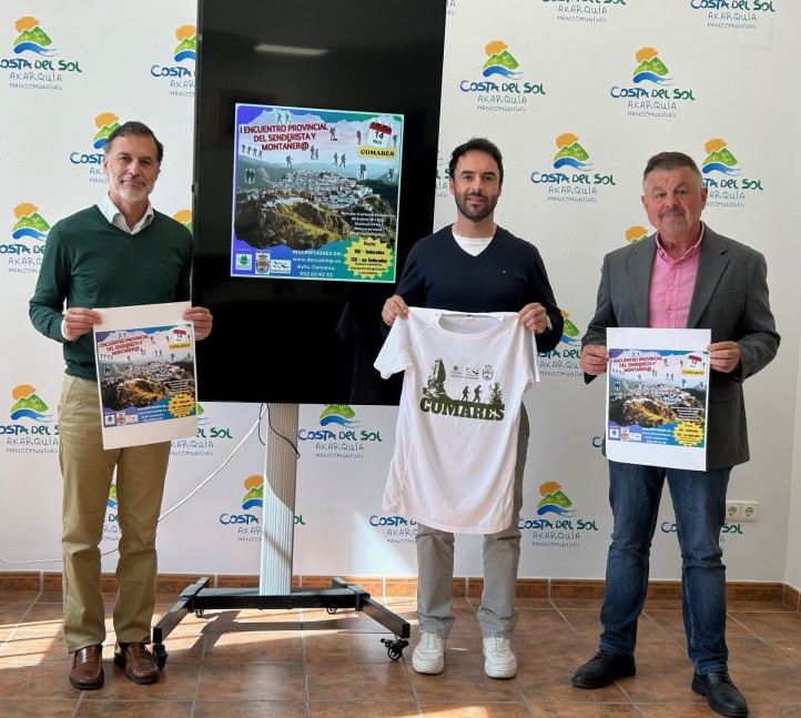 Comares acoge el I Encuentro Provincial del Senderista y Montañero