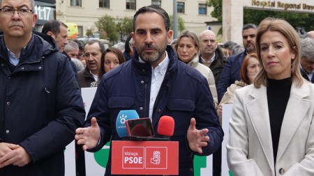 El PSOE pide la dimisión de la consejera de Salud tras el incremento de las listas de espera en Málaga