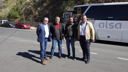 El PSOE exige a la Junta un cambio en la ruta del autobús que conecta Almáchar y El Borge con Vélez